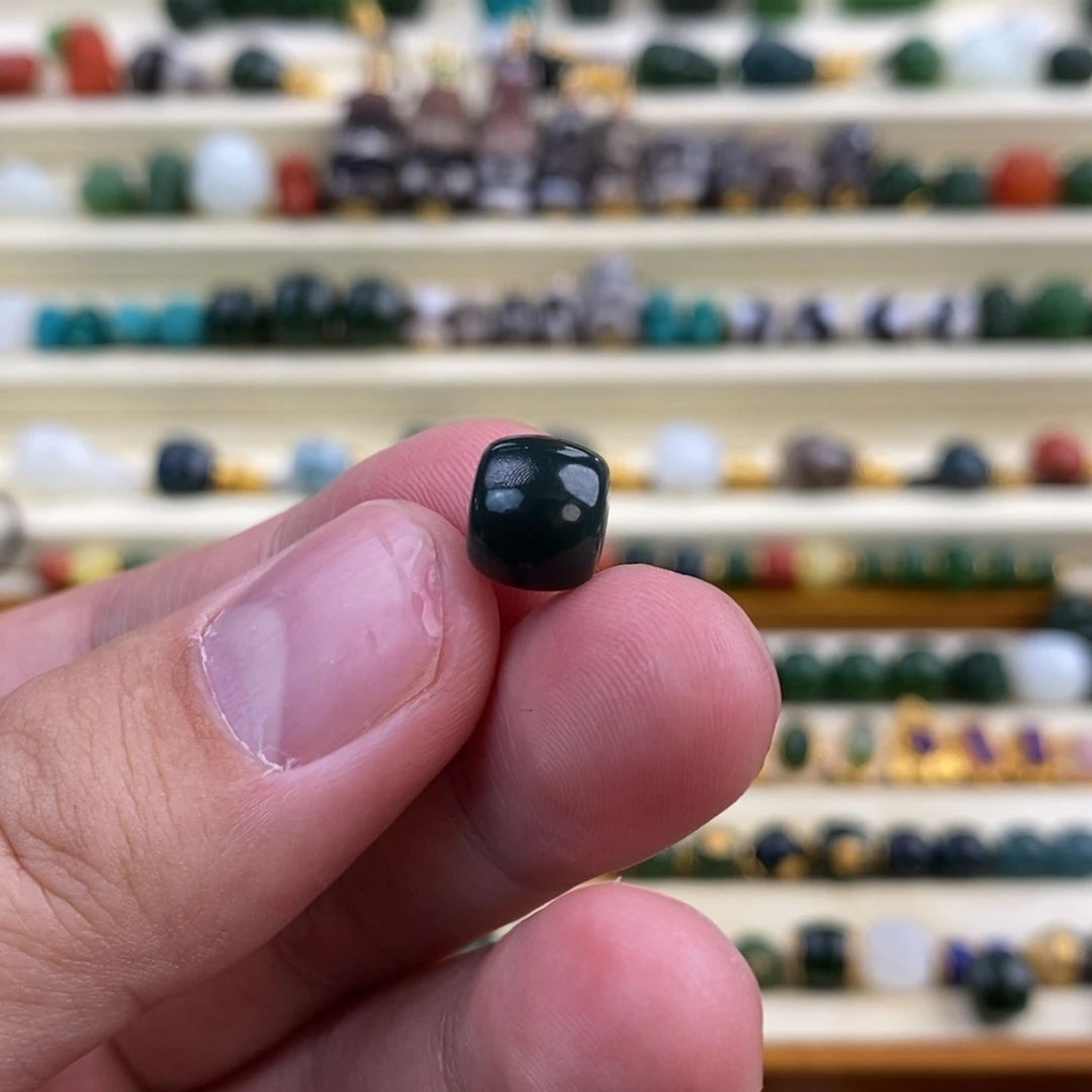 和田玉颈饰未镶嵌墨*汐