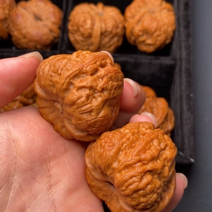 文玩核桃吊坠秦岭核桃