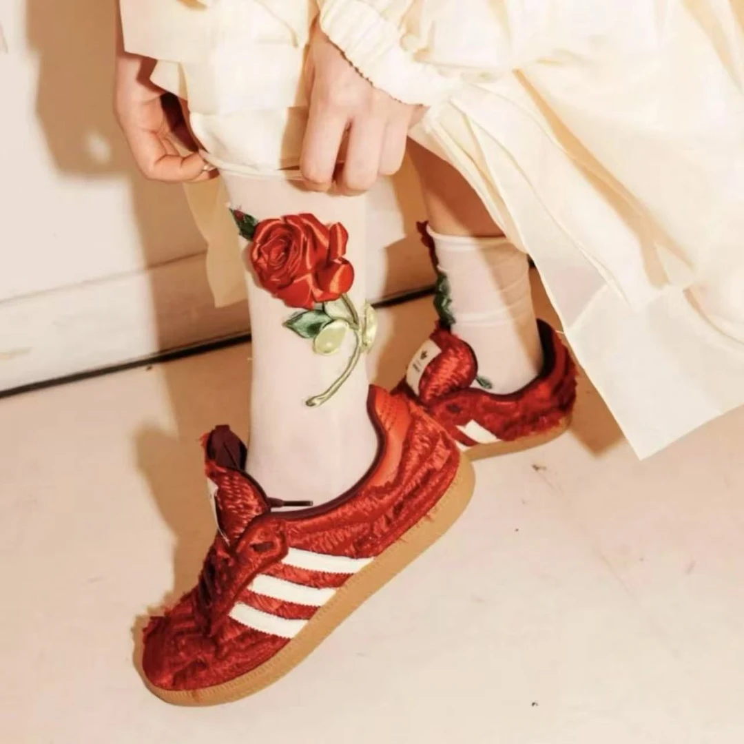 【滔搏联动】adidas/阿迪达斯CAROLINE HU联名SAMBA OG板鞋JP9281