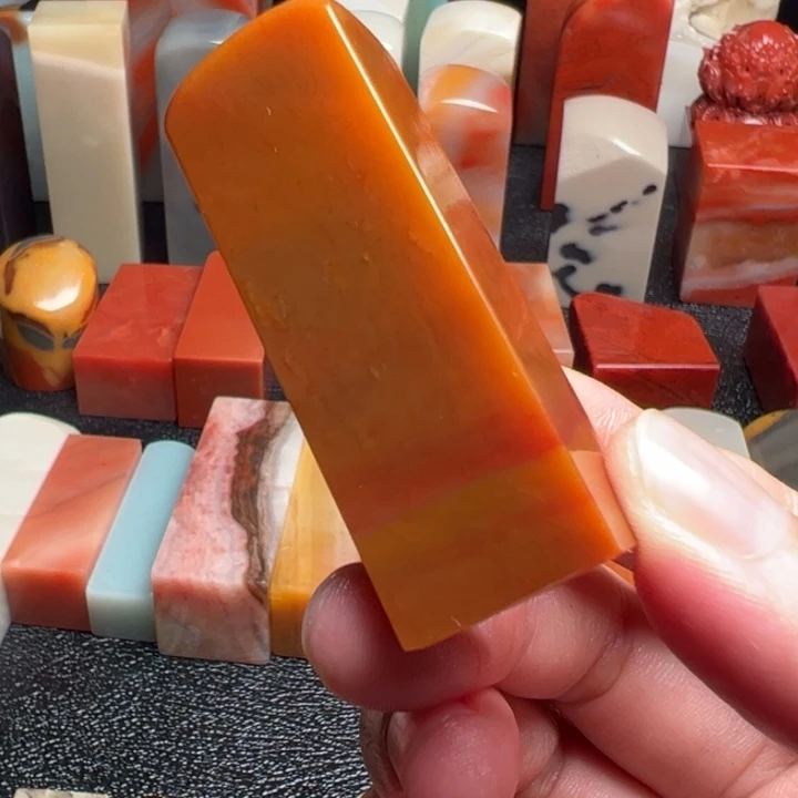 老挝石这么多年了还是