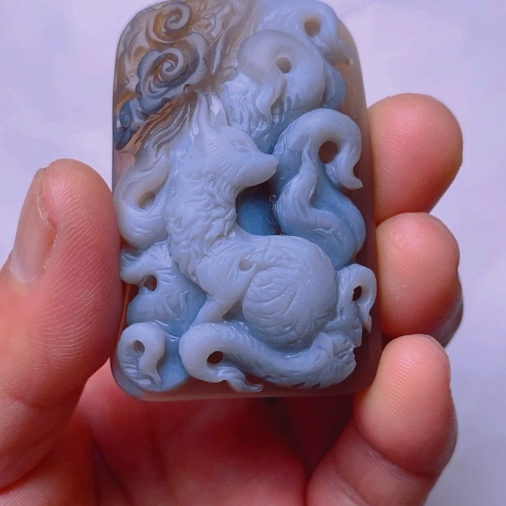 明***王合金颈饰玛瑙/玉髓