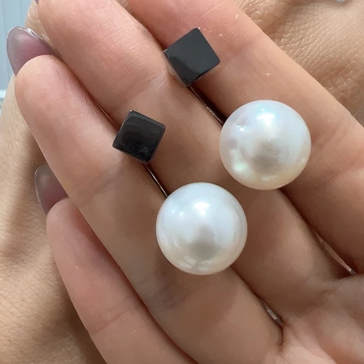 银S925镶嵌耳环海水珍珠