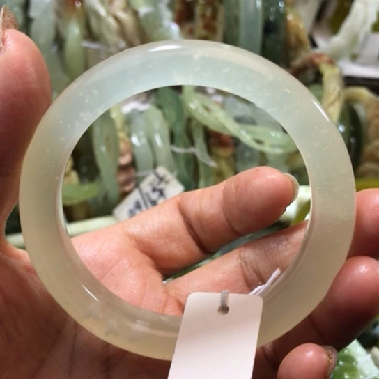 岫玉未镶嵌手镯54.55