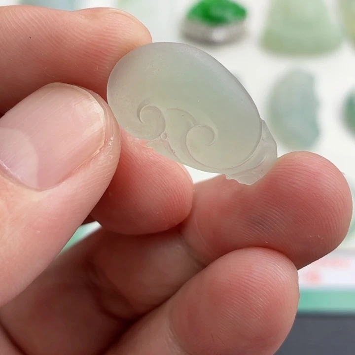 定制翡翠未镶嵌翡翠如意