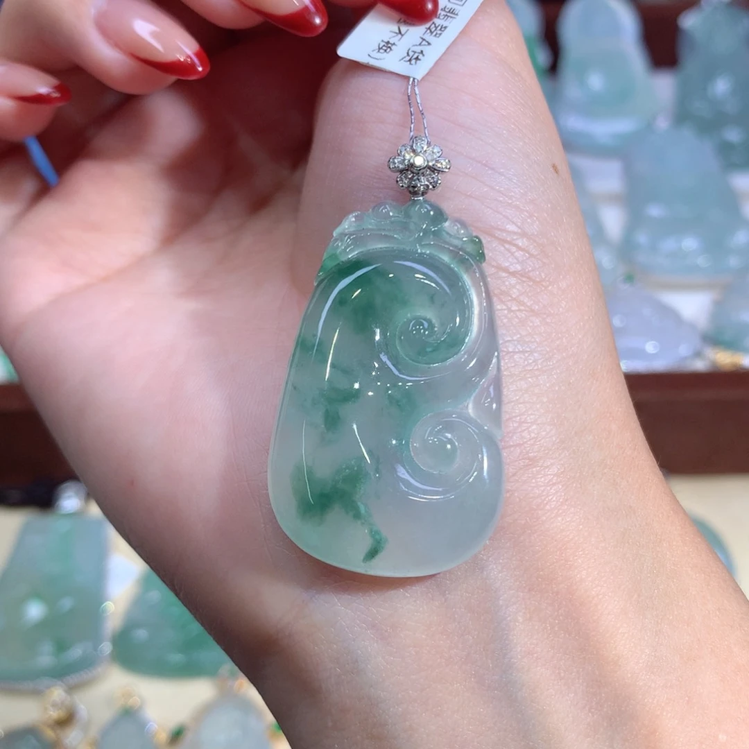 吊坠(不含链)18K金镶嵌翡翠