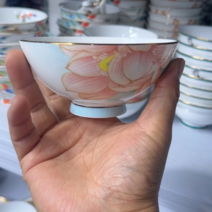 骨瓷4.5寸碗六个哇塞