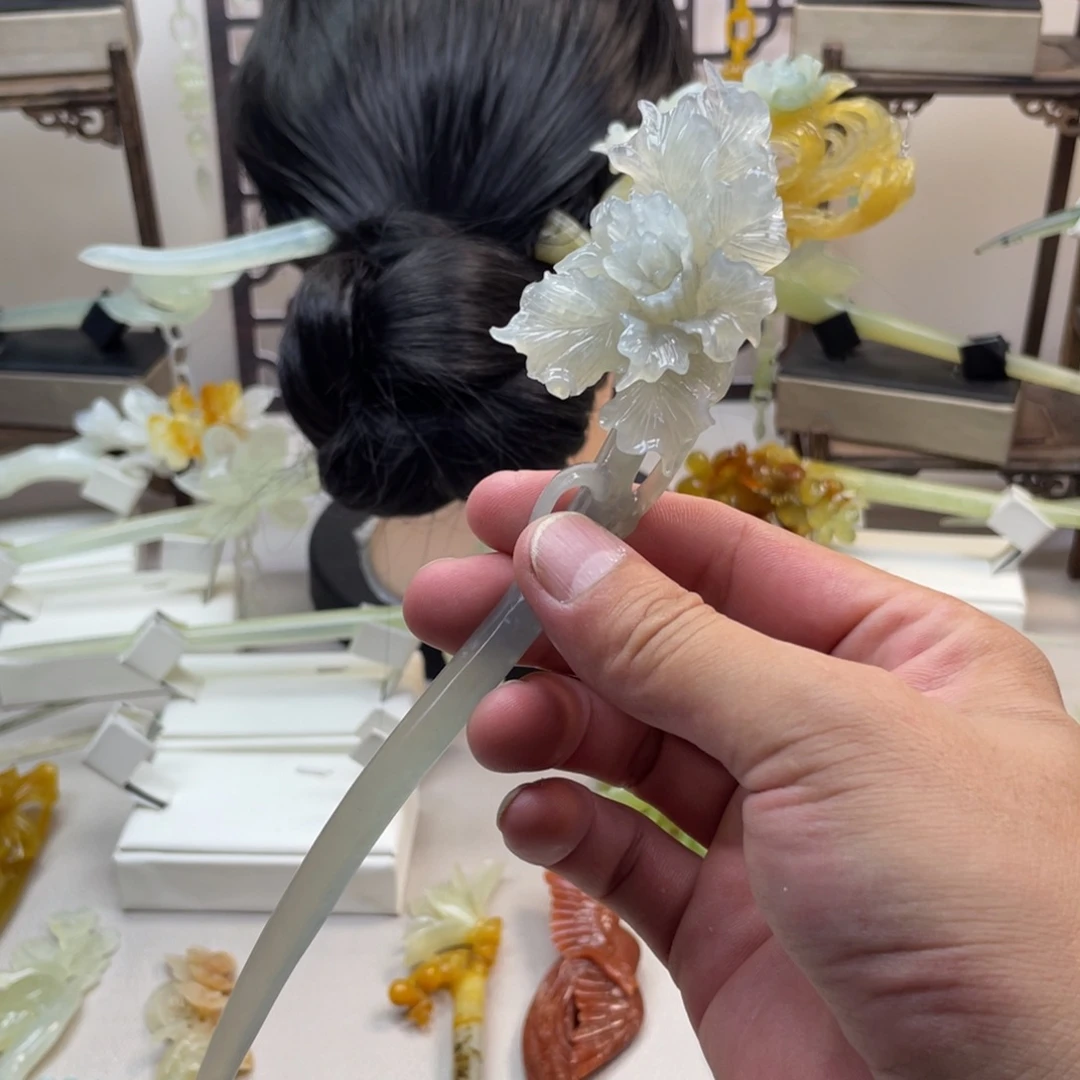 那***猫蛇纹石玉未镶嵌发饰