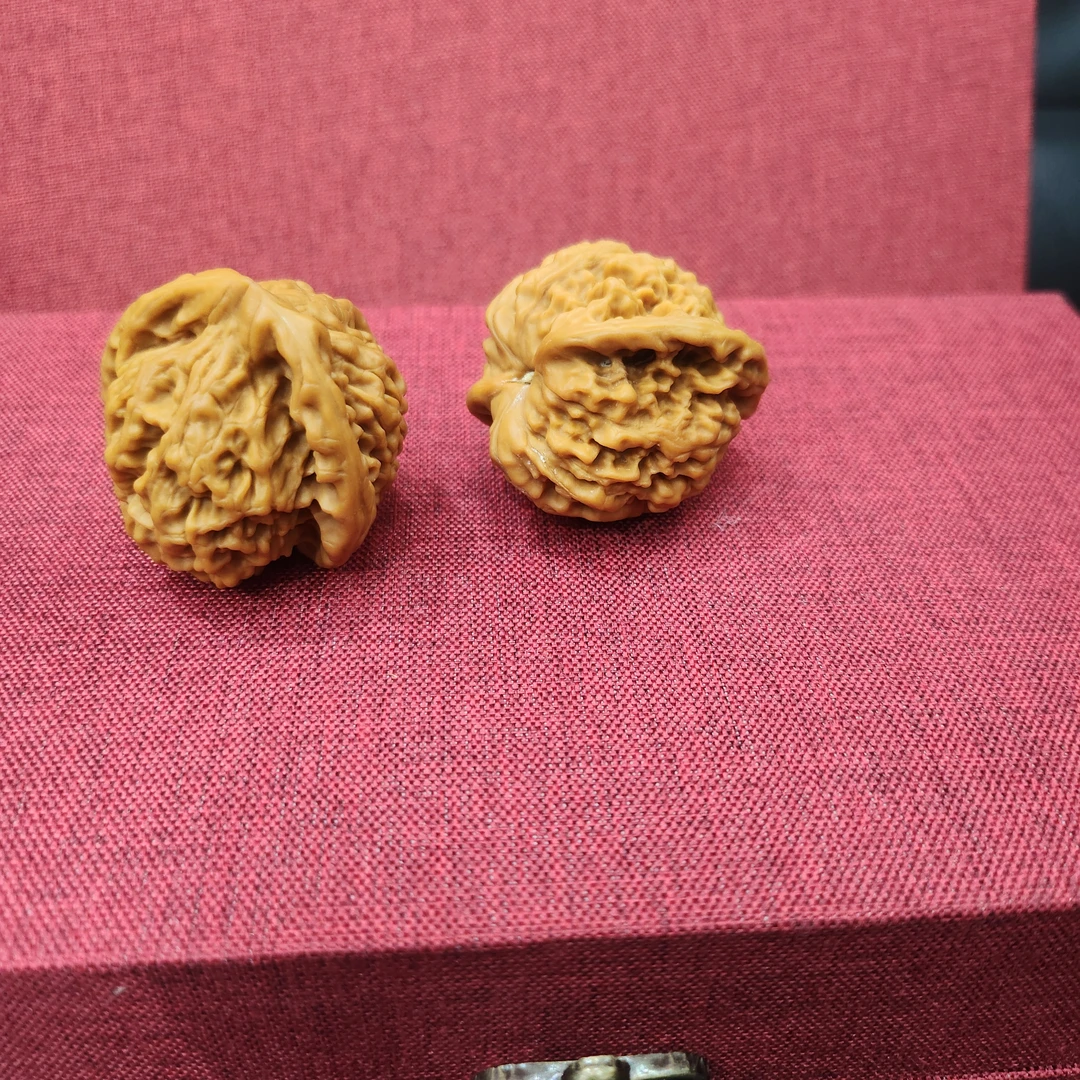 精品文玩核桃野生无修麦穗虎头文玩核桃锻炼身体手腕