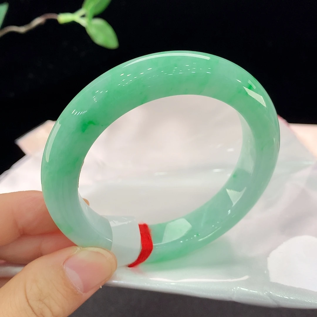 翡翠未镶嵌手镯0363