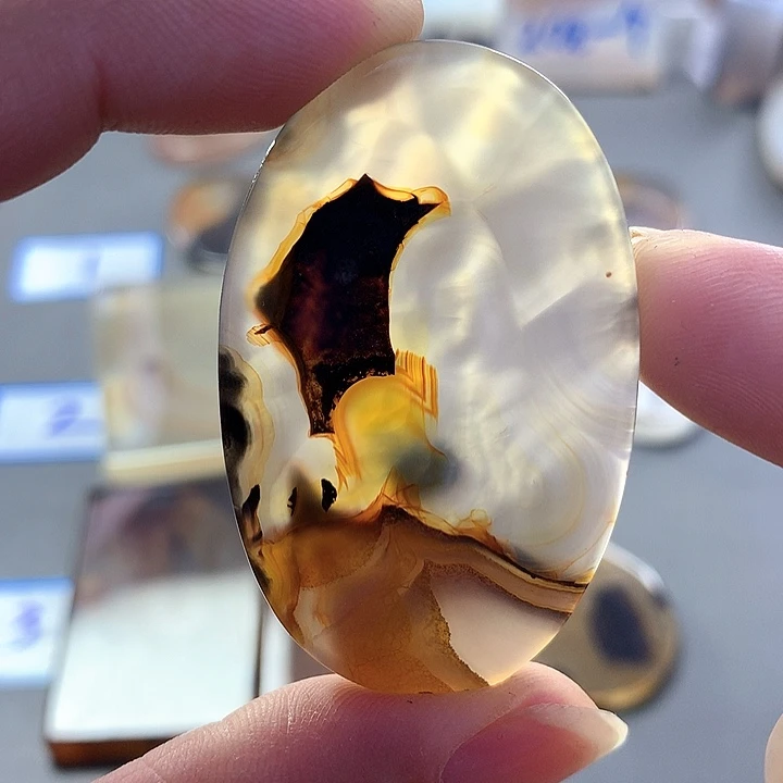 未镶嵌颈饰玛瑙/玉髓