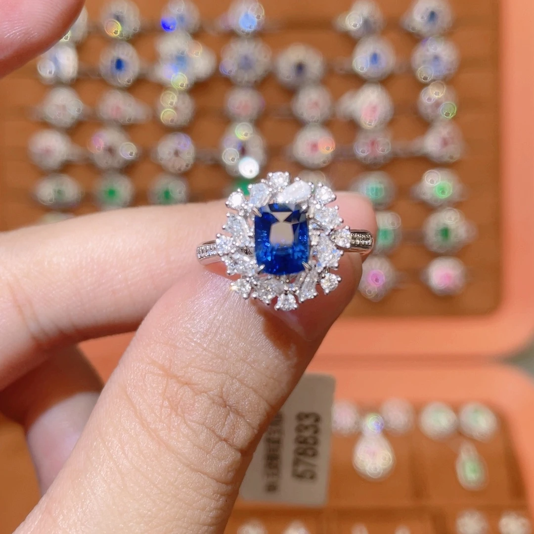 蓝宝石18K金镶嵌戒指1.57ct 无烧 缅甸皇家蓝