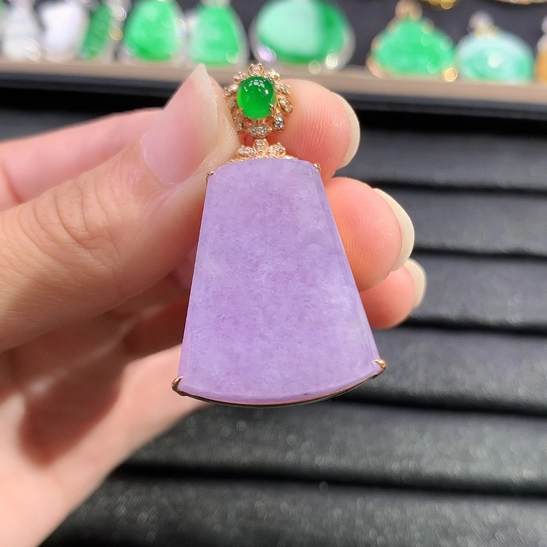 翡翠18K金镶嵌吊坠(赠链)