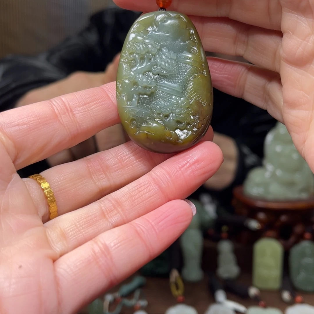 和田玉未镶嵌颈饰