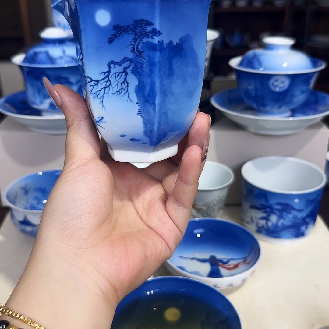 青花夜景山水公道