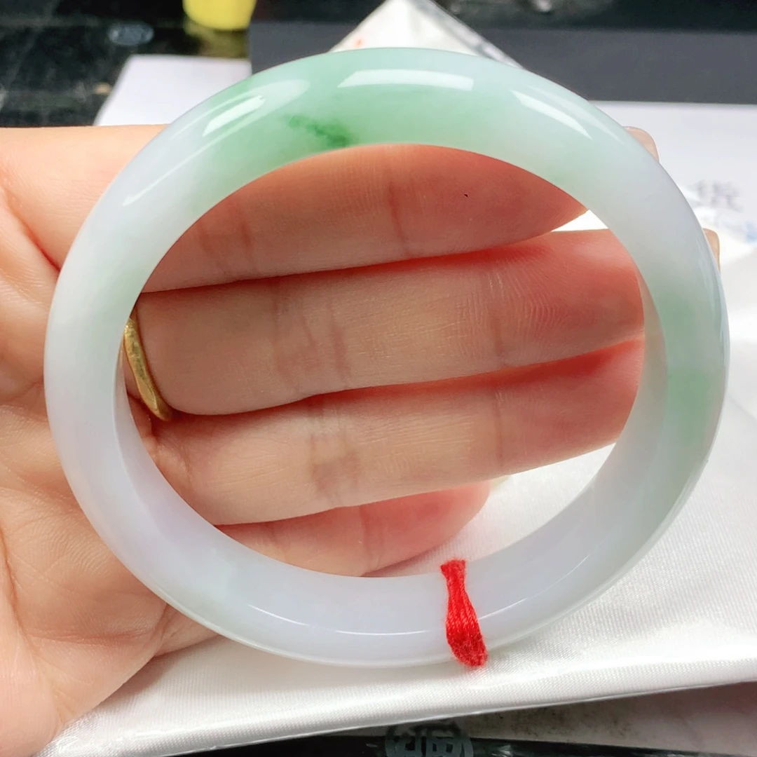 未镶嵌手镯翡翠正