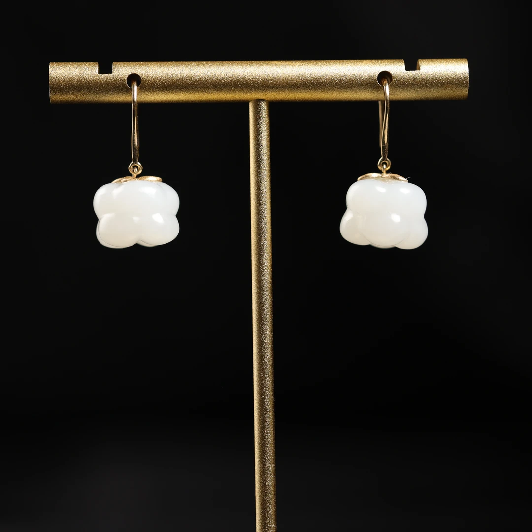 一团和气 | 严选精品和田玉顶俄白玉柿柿如意耳饰