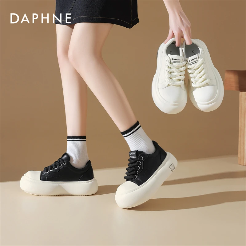 达芙妮2025高帮百搭复古舒适轻便防滑厚底系带圆头时尚运动休闲鞋