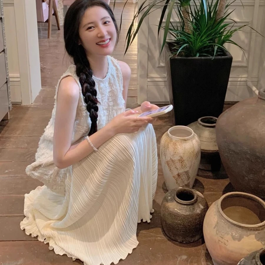 度假风连衣裙子春夏女2025新款今年流行漂亮套装裙秋