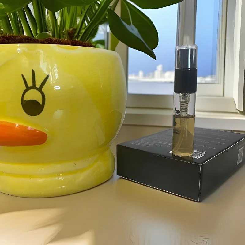 【主播推荐2ml】便携小容量分装喷瓶玻璃瓶身小巧便携