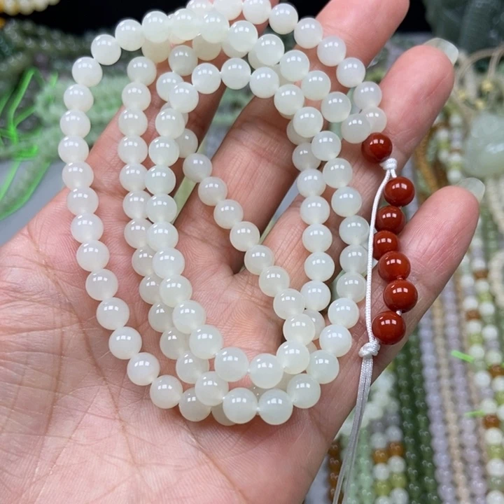 ****河和田玉未镶嵌颈饰6