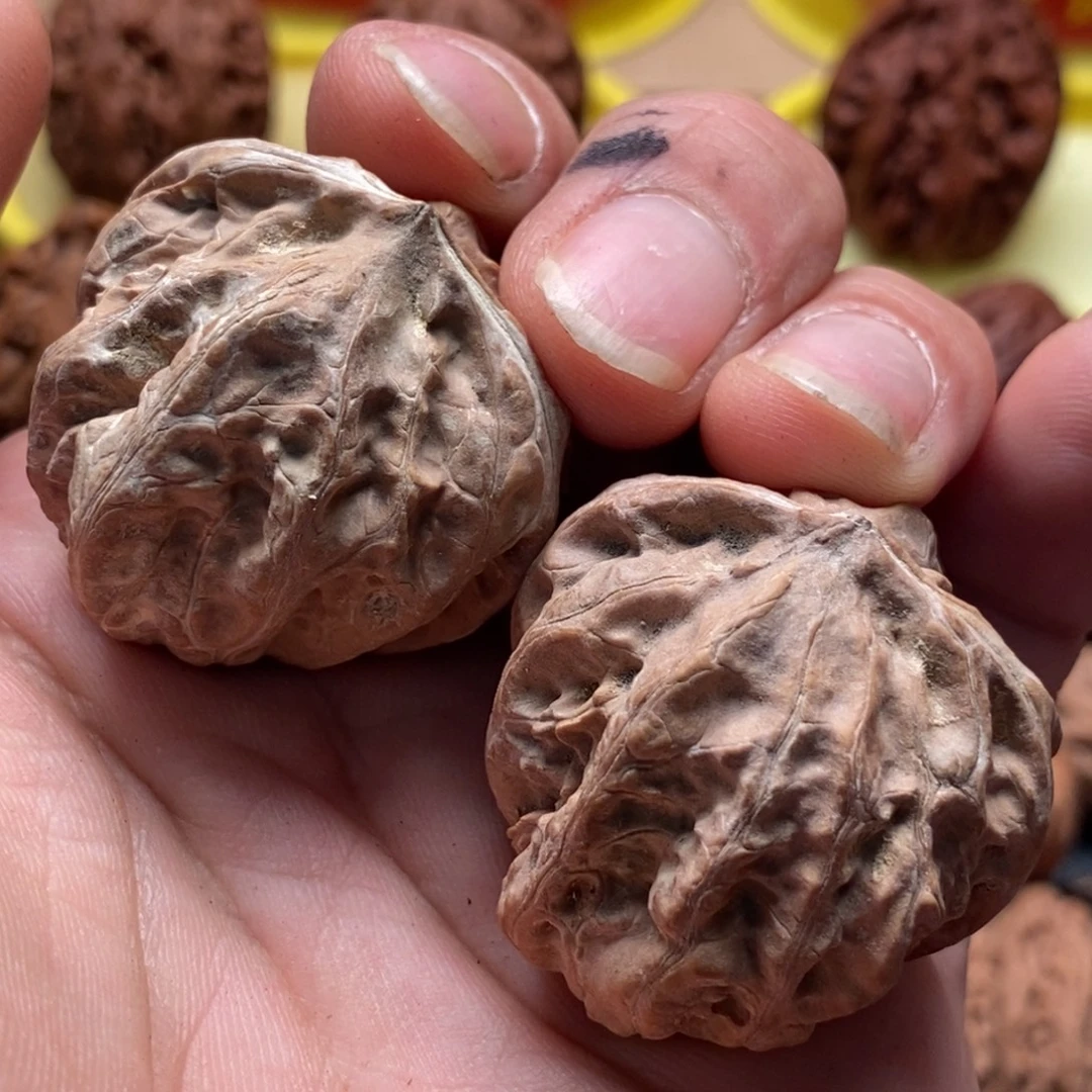文玩核桃吊坠毛病对31
