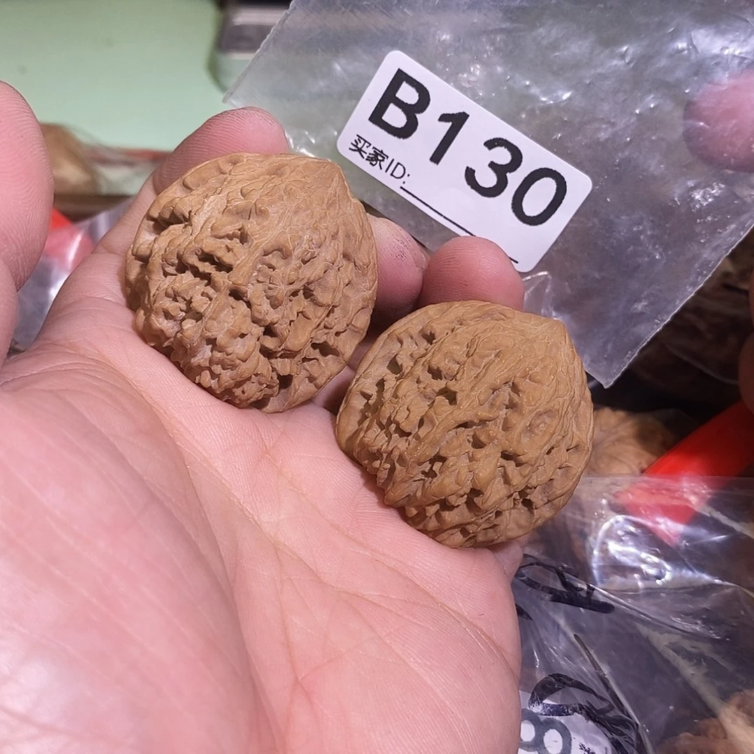 把件文玩核桃满天星38尺。