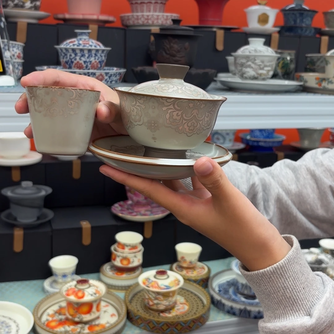 茶具也不用多拿盖碗