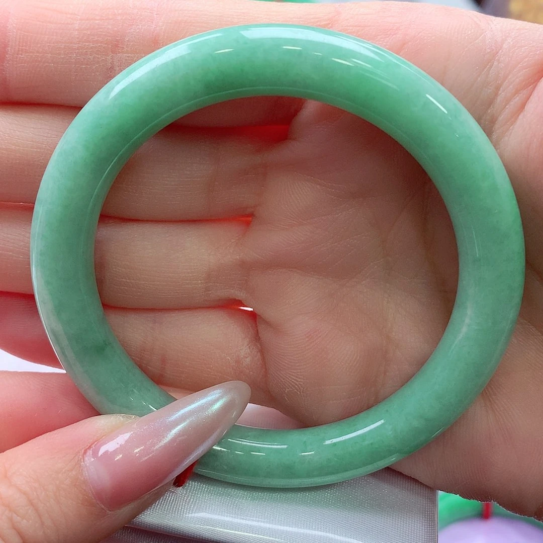 未镶嵌手镯翡翠翡翠