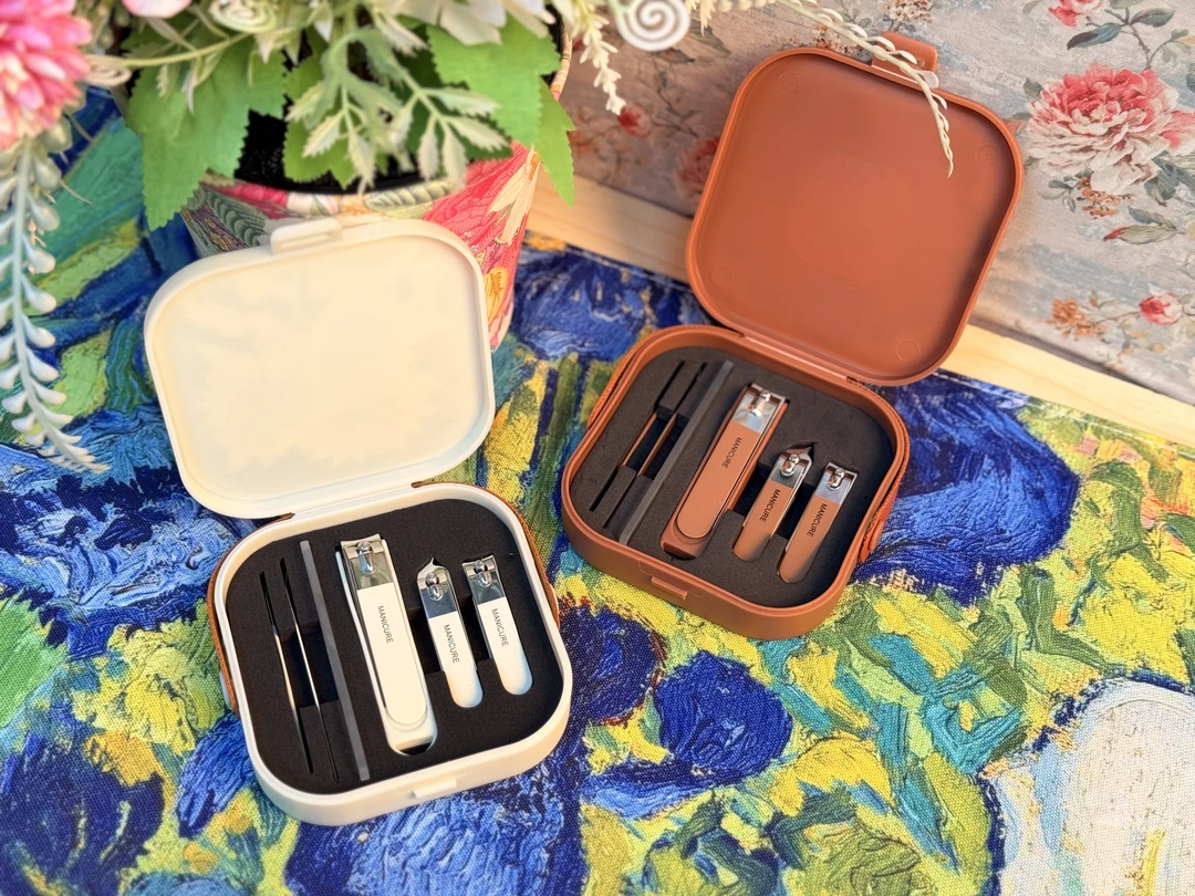 梵高风向日葵美甲工具套装 便携指甲剪护理套盒 艺术感精致美甲