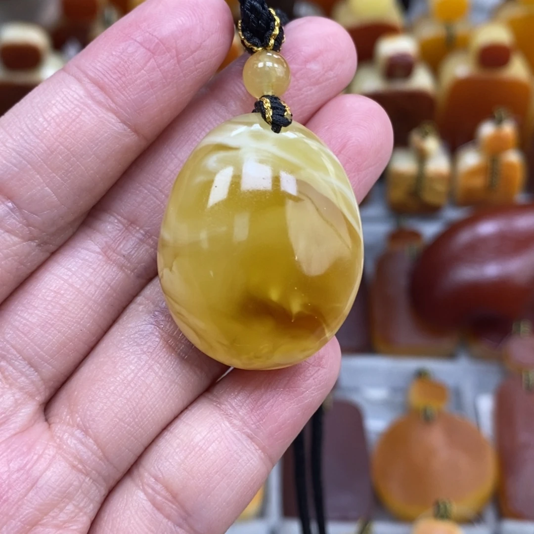 蜜蜡未镶嵌珠宝奇石