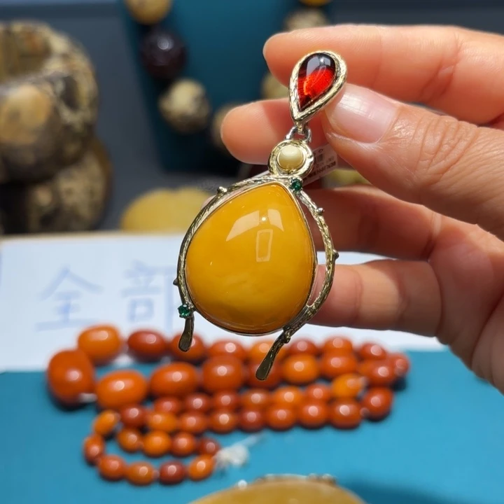 琥珀未镶嵌颈饰波兰设计琥珀蜜蜡