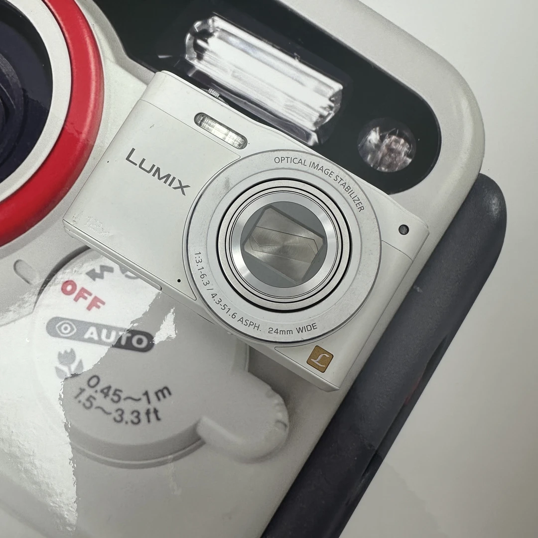 9新 Panasonic/松下 SZ8奶白色高颜CCD配件搭配齐全