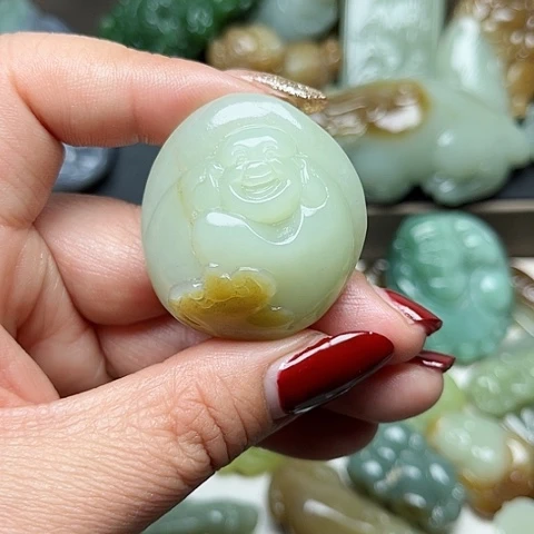 和田玉颈饰未镶嵌庞*