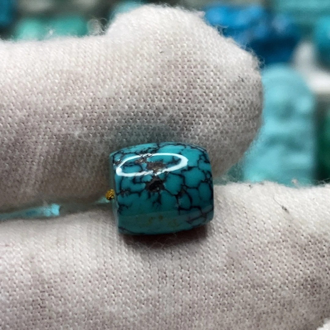 绿松石未镶嵌天然原矿 地大质检9.2mm