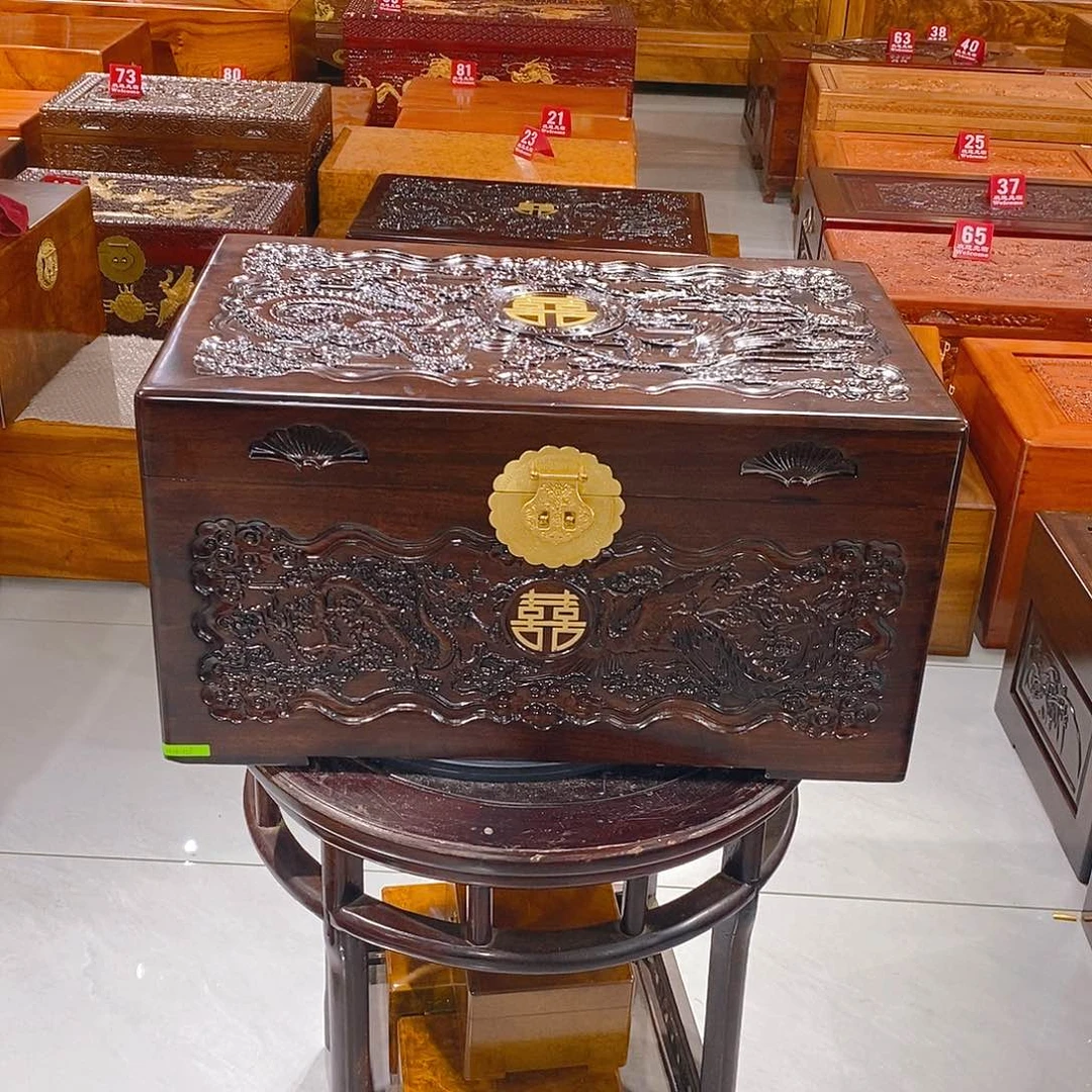 金属樟木箱龙凤戏家用多功能箱