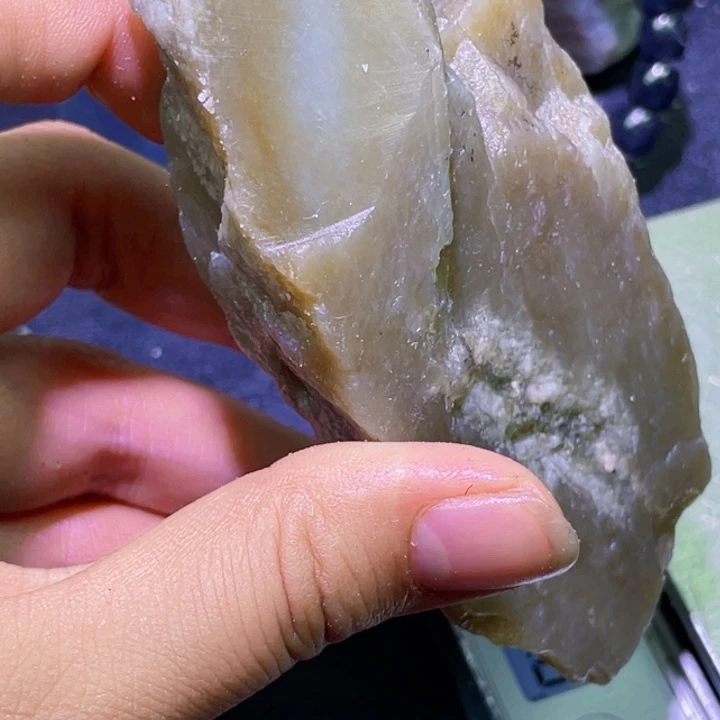未镶嵌和田玉珠宝半成品