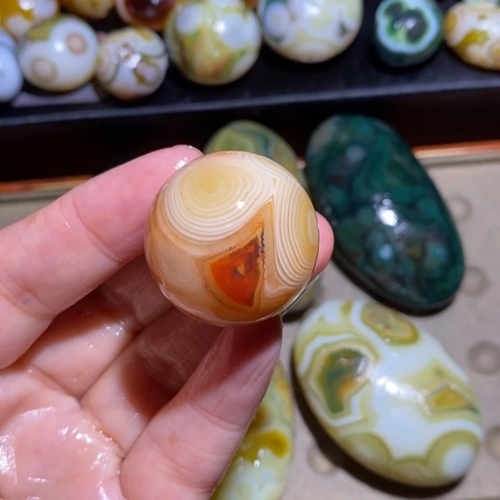 玛瑙/玉髓未镶嵌珠宝半成品禅****馆