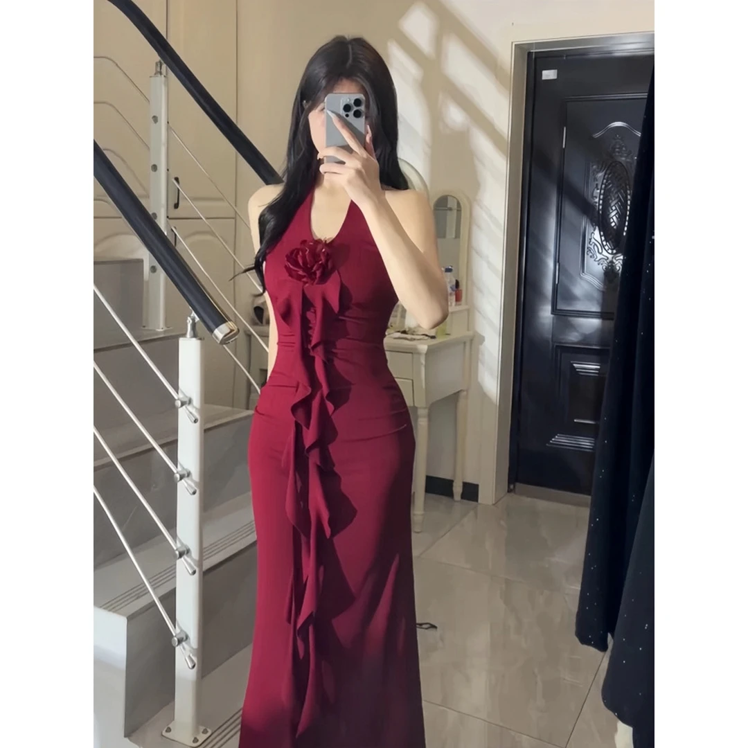 法式优雅气质高级感挂脖V领连衣裙女夏季开叉性感礼服包臀长裙子