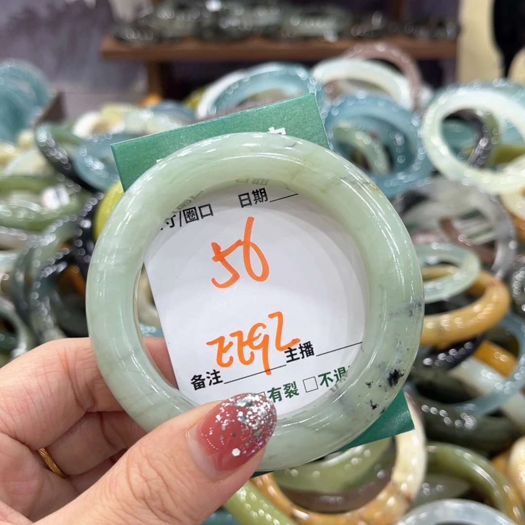 未镶嵌蛇纹石玉手镯手镯