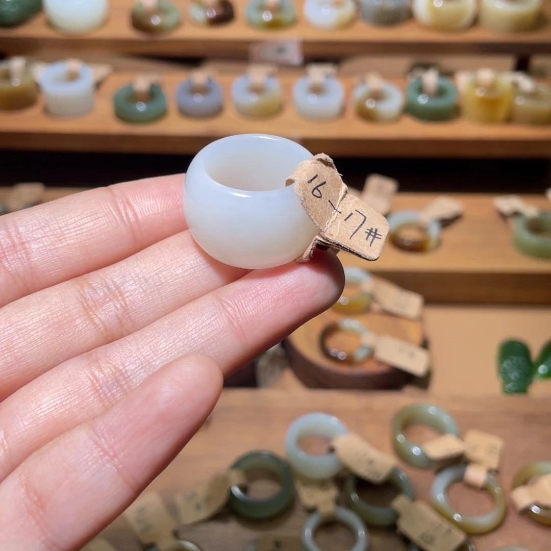 和田玉戒指未镶嵌木*17.9