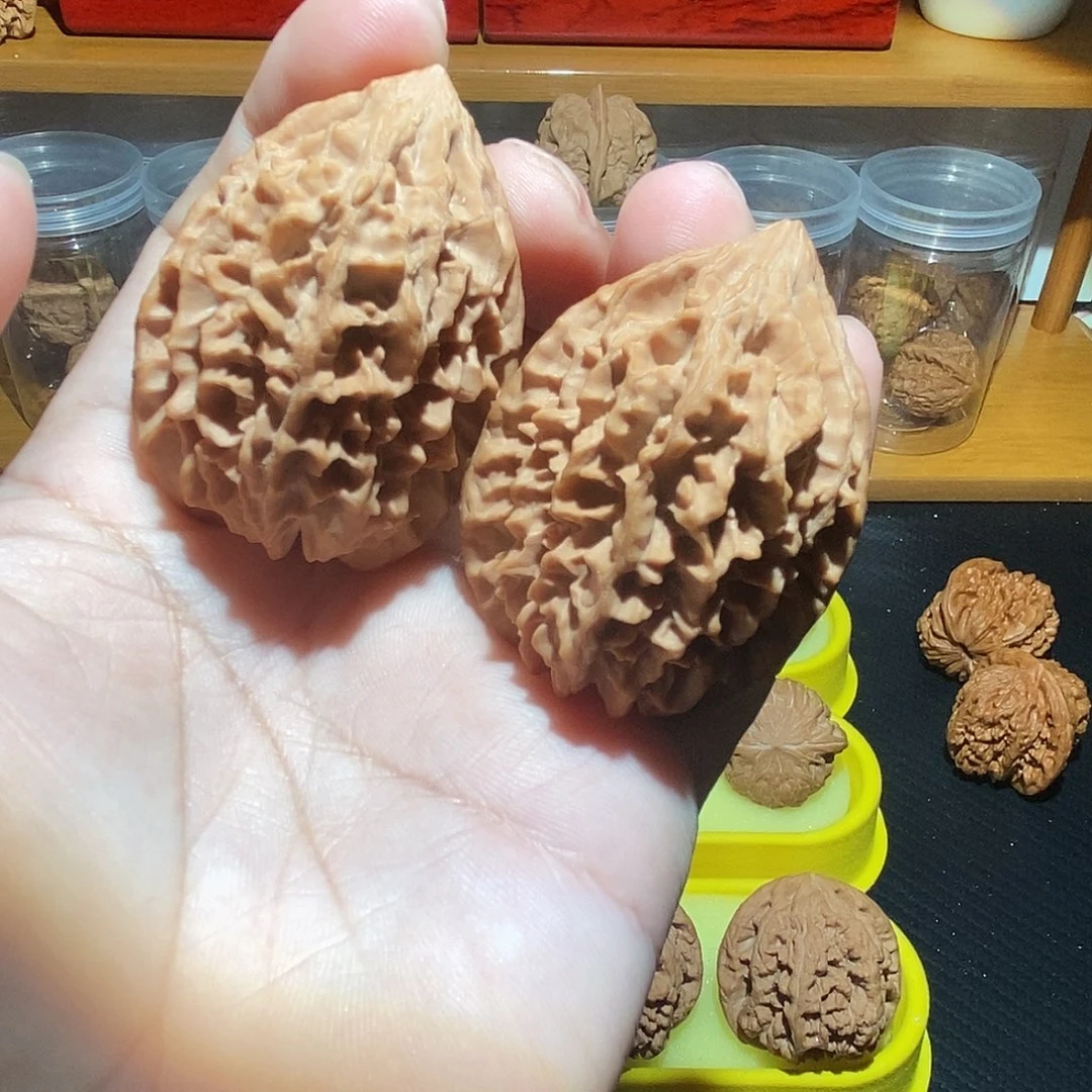 文玩核桃吊坠招财鼠