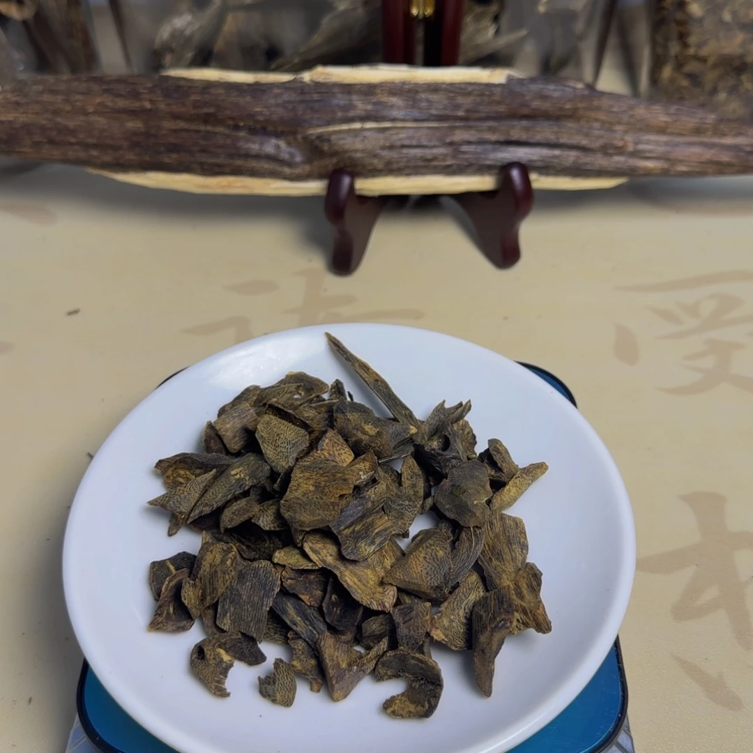 沉香沉香碎屑沉水树丁50克