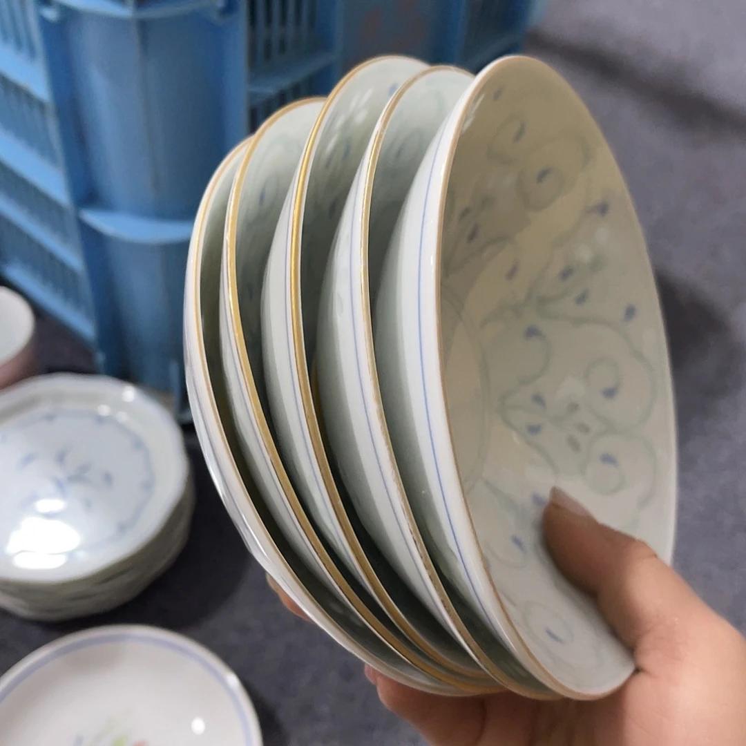 瓷片你****）嗯！羽毛球等多种比赛场地及