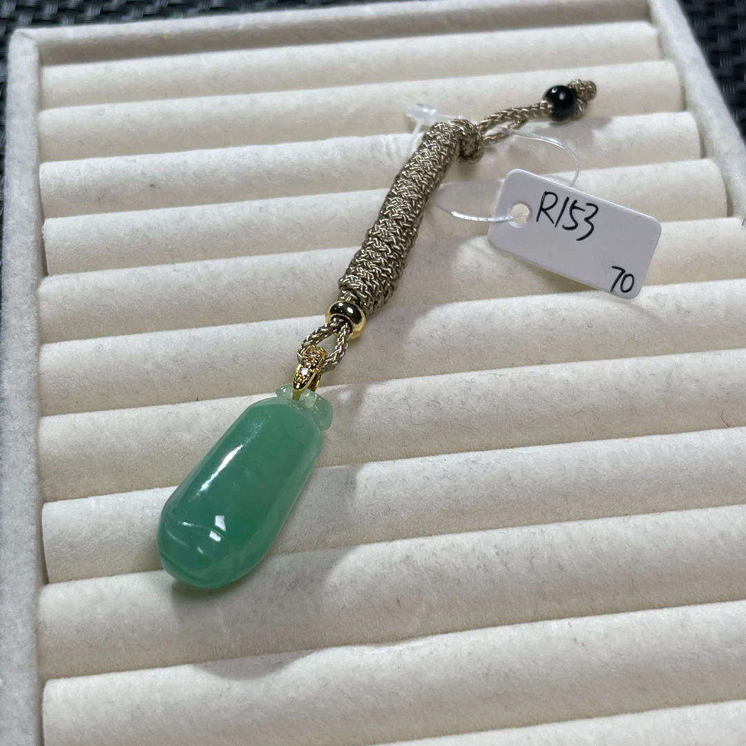 R153吊坠百搭男女款多样性发货其一