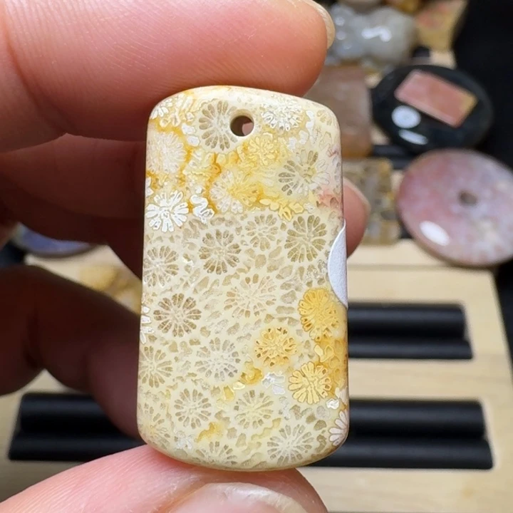 硅化玉未镶嵌纯天然色有机玉石保真色无珠无绳不退换