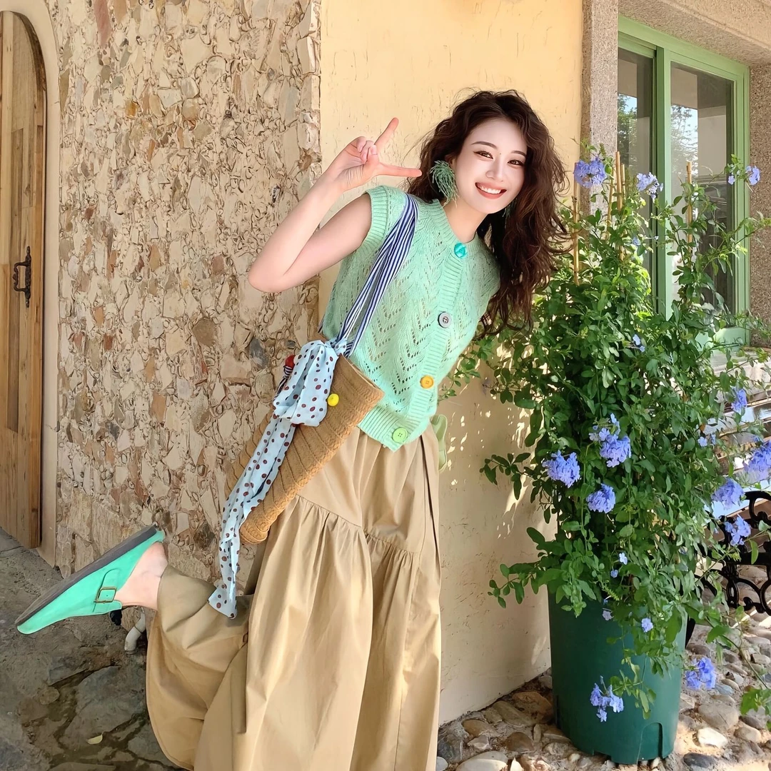 夏日多巴胺穿搭套装女大码胖mm无袖针织上衣半身裙独特漂亮两件套