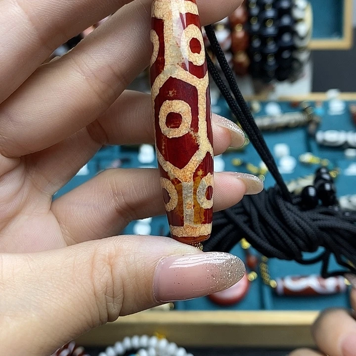玛瑙/玉髓颈饰合金