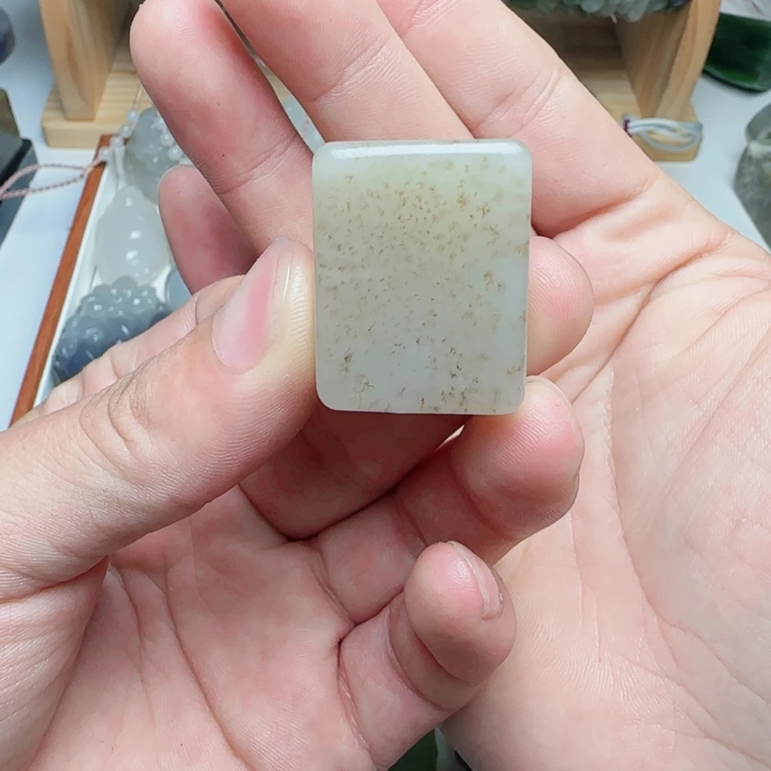 和田玉未镶嵌珠宝半成品