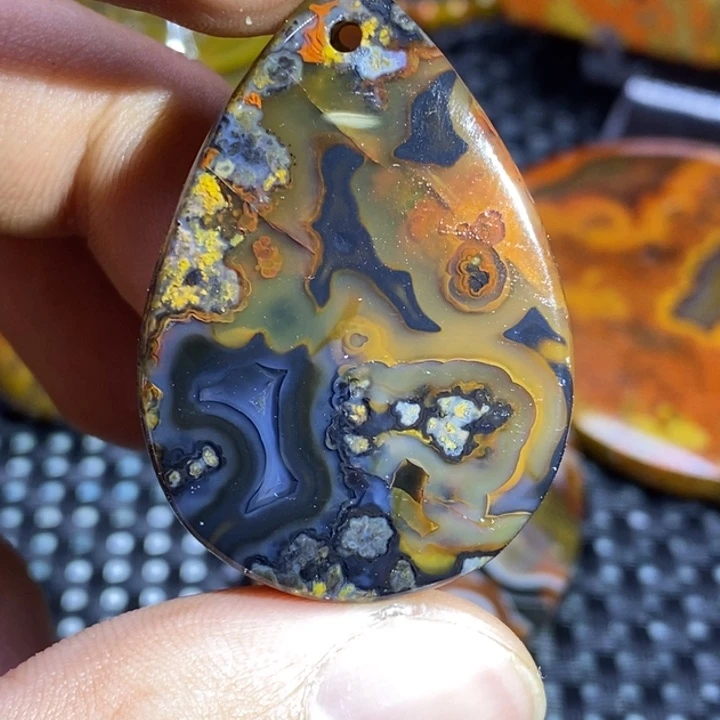 玛瑙/玉髓颈饰未镶嵌