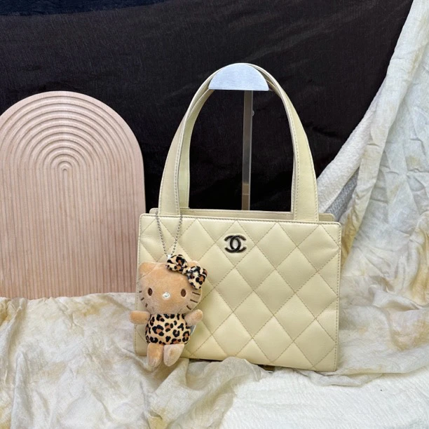 95新 Chanel/香奈儿 奶油色小号菱格手提单肩包